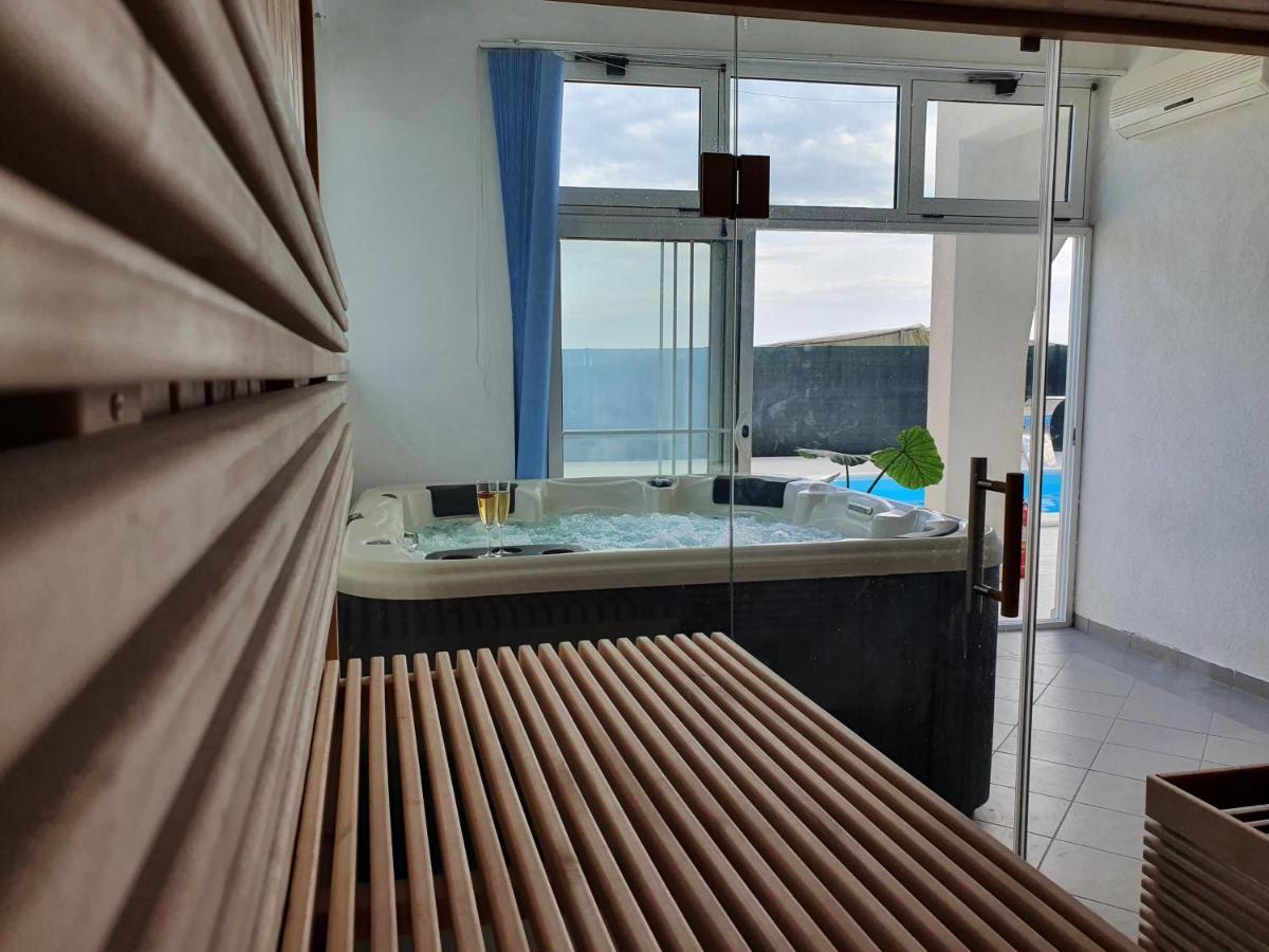 Villa Anja Lux, Σπλιτ Εξωτερικό φωτογραφία